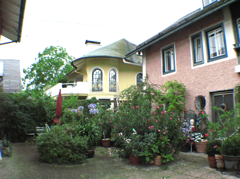 Melanie Heinrich Images